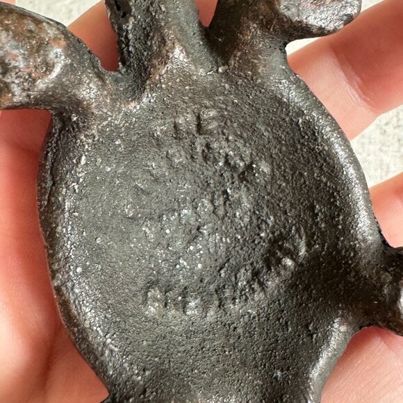 Vintage Metal Advertising Turtle - The Billings Chapin Co - Picture 8 of 9